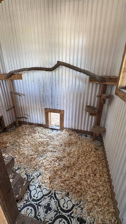 5337 Dusty Road, Athens, TX 75752 Inside Chicken Coop