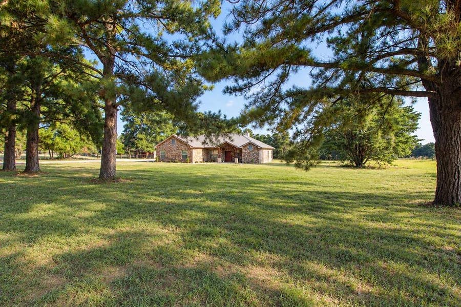 Property photo for 5337 Dusty Road, Athens, TX