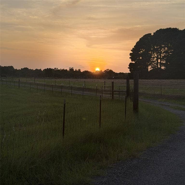 5337 Dusty Road, Athens, TX 75752 Sunset