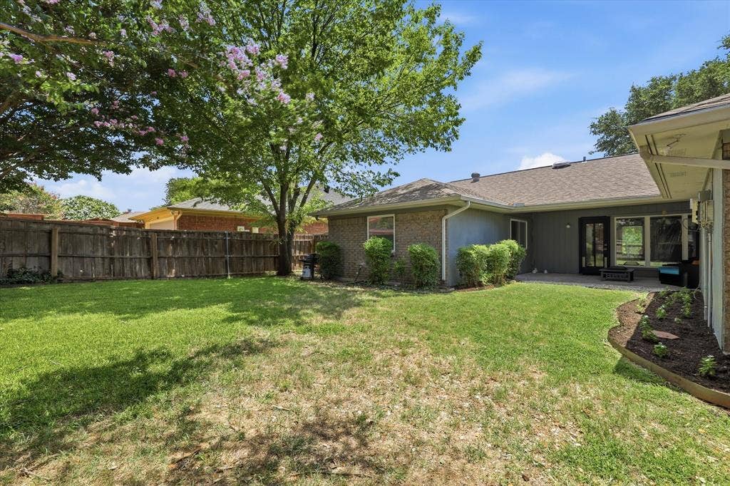 1017 Spicewood Drive, Plano, TX 75025 1017 Spicewood Drive, Plano, TX 75025