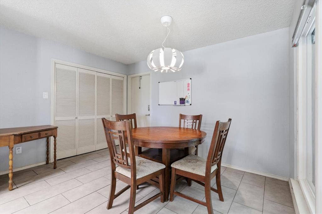 1017 Spicewood Drive, Plano, TX 75025 1017 Spicewood Drive, Plano, TX 75025