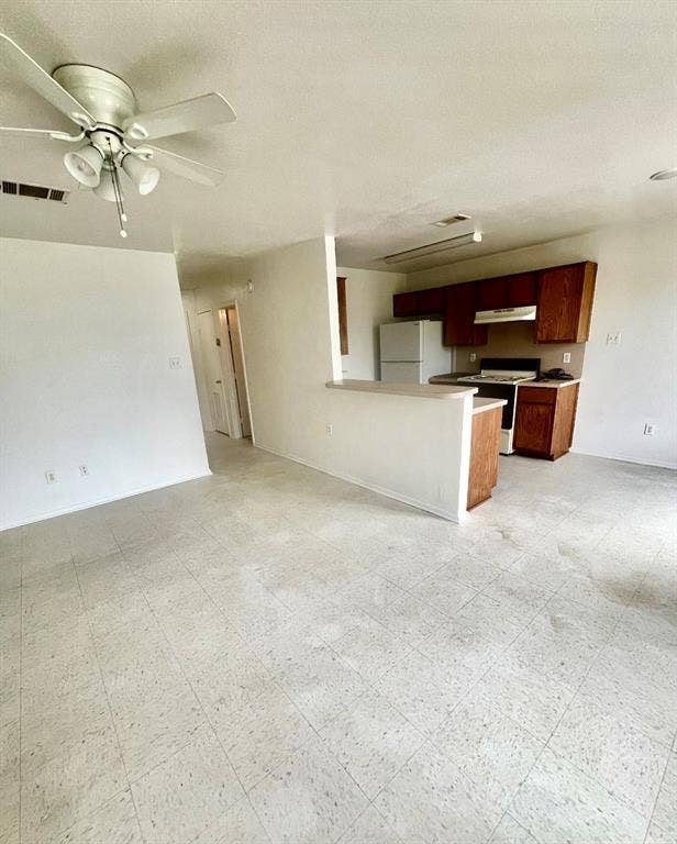 506 W Green Avenue, Killeen, TX 76541 506 W Green Avenue, Killeen, TX 76541