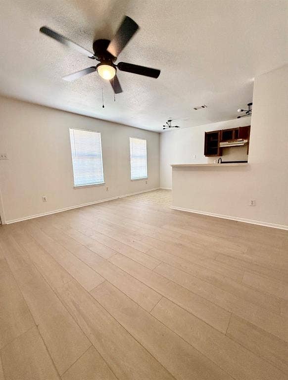 506 W Green Avenue, Killeen, TX 76541 506 W Green Avenue, Killeen, TX 76541