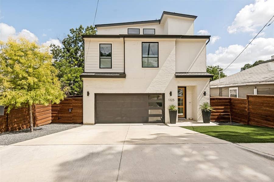 Property photo for 1325 Compton Street, Dallas, TX