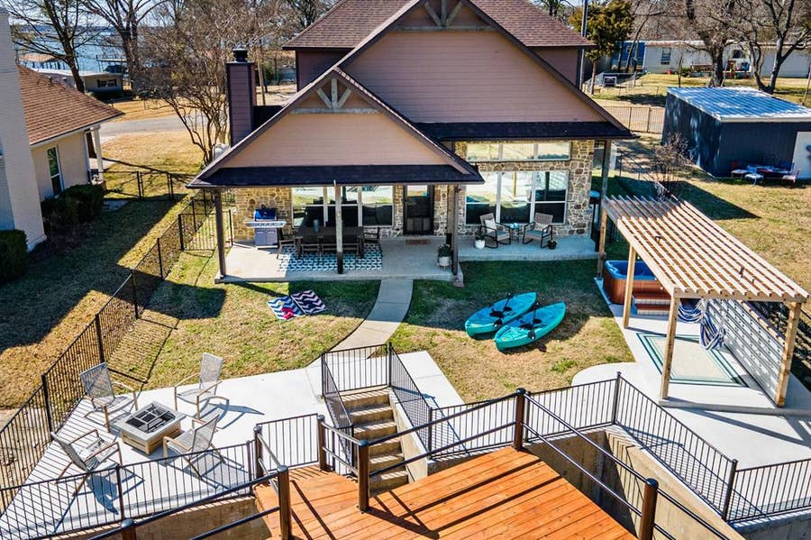 Property photo for 156 Palisade Drive, Mabank, TX