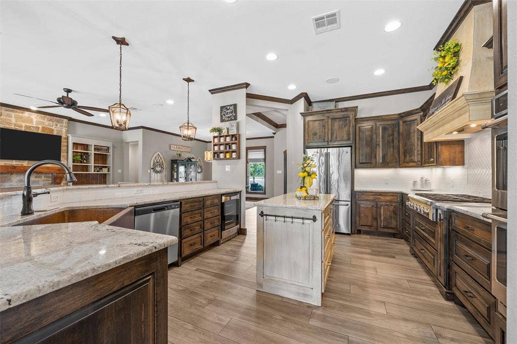 918 Coxs Oak Valley Road, Waco, TX 76705 918 Coxs Oak Valley Road, Waco, TX 76705