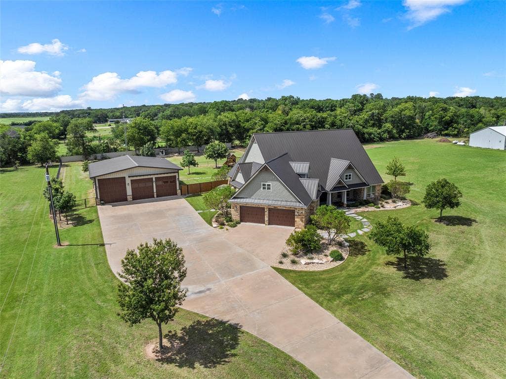 918 Coxs Oak Valley Road, Waco, TX 76705 918 Coxs Oak Valley Road, Waco, TX 76705
