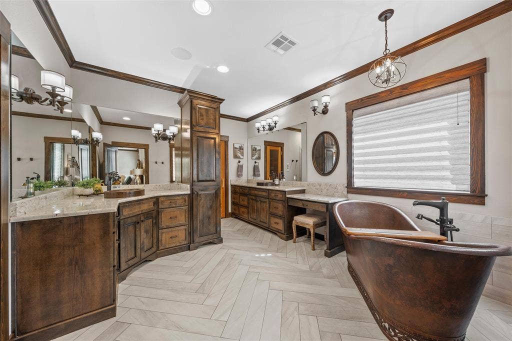 918 Coxs Oak Valley Road, Waco, TX 76705 918 Coxs Oak Valley Road, Waco, TX 76705
