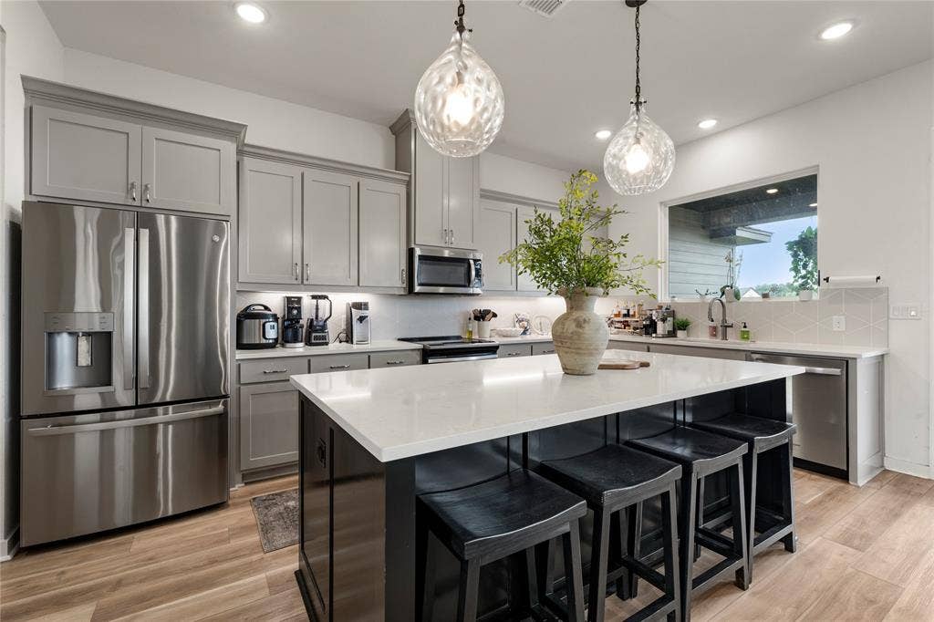 9925 Bridlewood Lane, Waco, TX 76708 9925 Bridlewood Lane, Waco, TX 76708