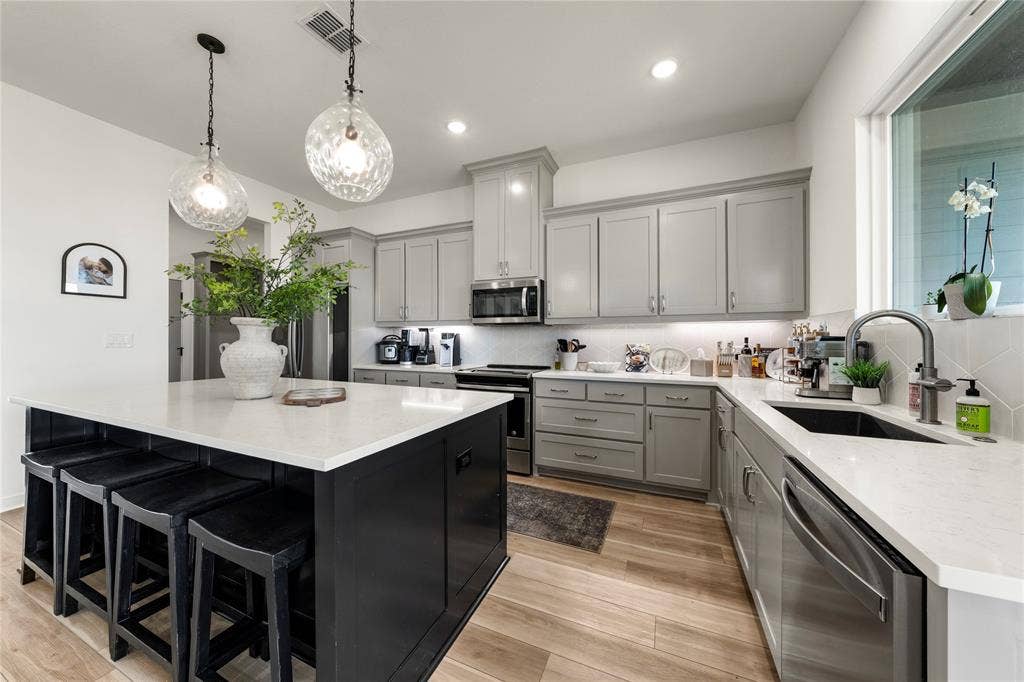 9925 Bridlewood Lane, Waco, TX 76708 9925 Bridlewood Lane, Waco, TX 76708