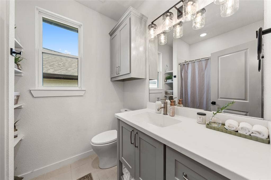 9925 Bridlewood Lane, Waco, TX 76708 9925 Bridlewood Lane, Waco, TX 76708