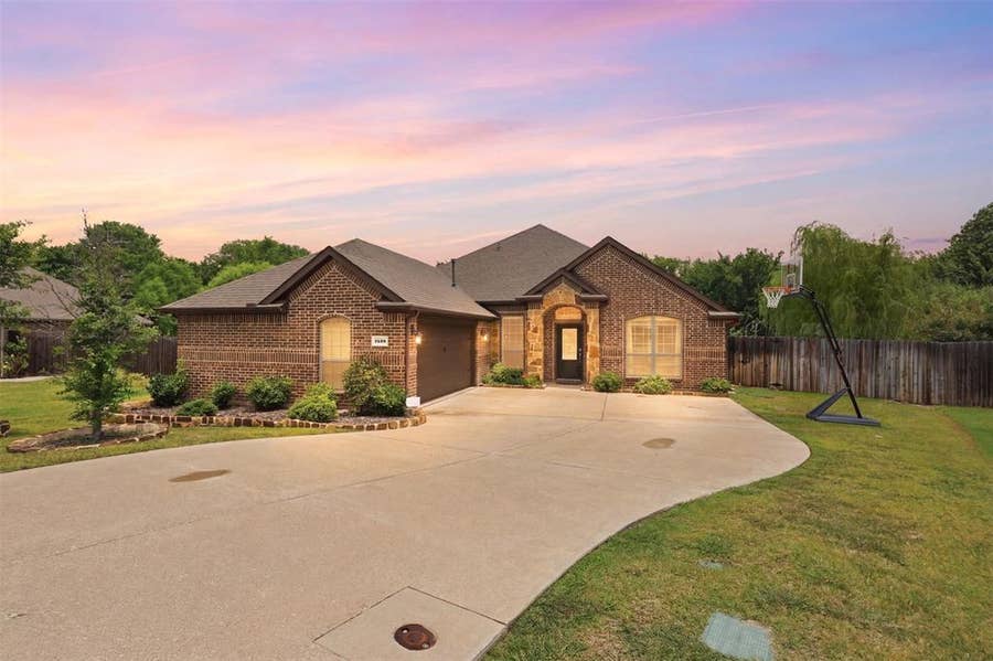 Property photo for 1538 Petaluma Drive, Rockwall, TX