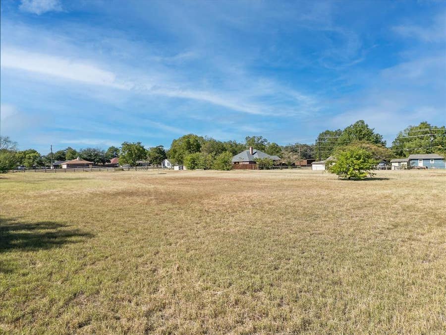 Property photo for 1018 Mockingbird Lane, Denton, TX