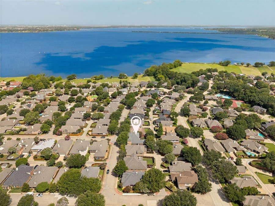 Property photo for 648 Woodland Way, Rockwall, TX