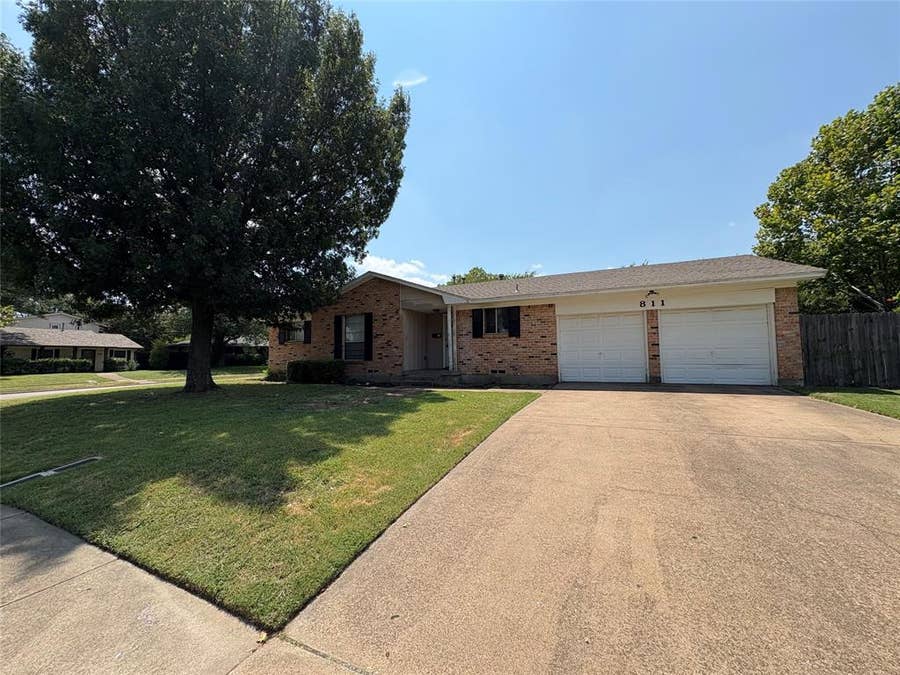 Property photo for 811 Acton Avenue, Duncanville, TX