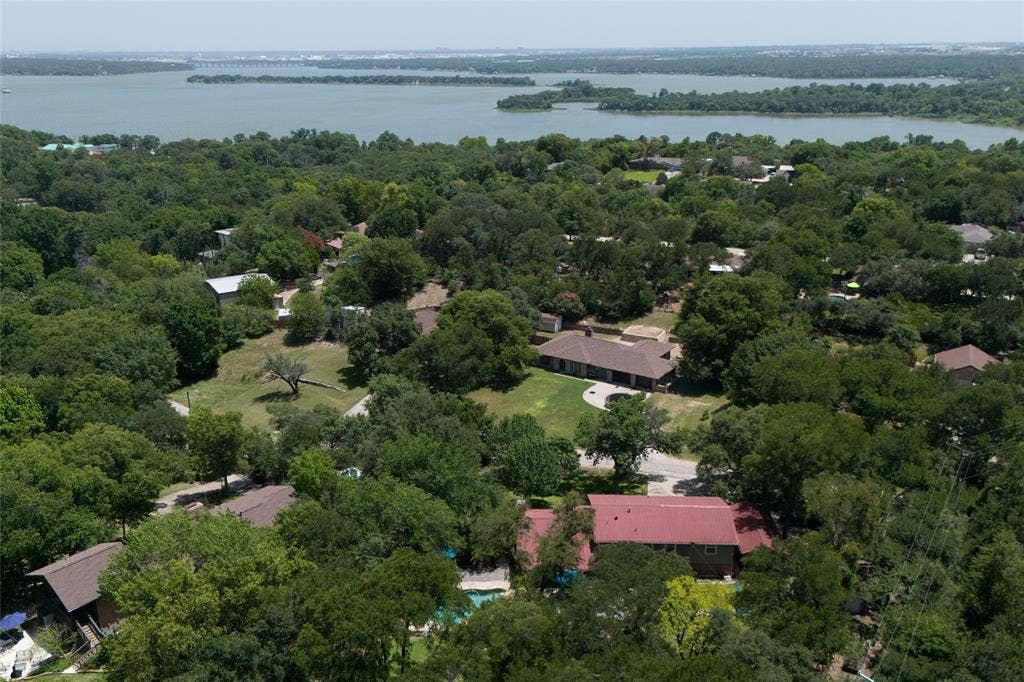 211 Crest Ridge Circle, Lakeside, TX 76108 211 Crest Ridge Circle, Lakeside, TX 76108