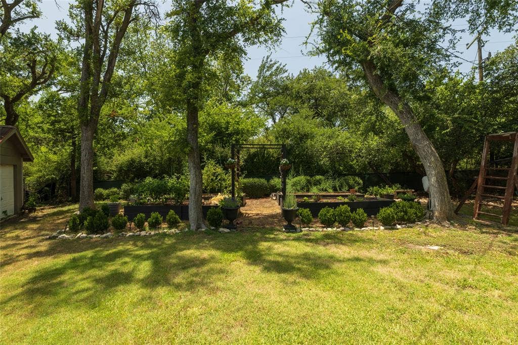 211 Crest Ridge Circle, Lakeside, TX 76108 211 Crest Ridge Circle, Lakeside, TX 76108