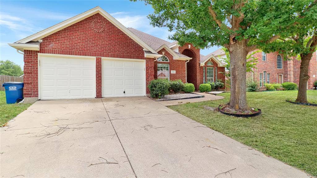 1106 Eastbrook, Glenn Heights, TX 75154