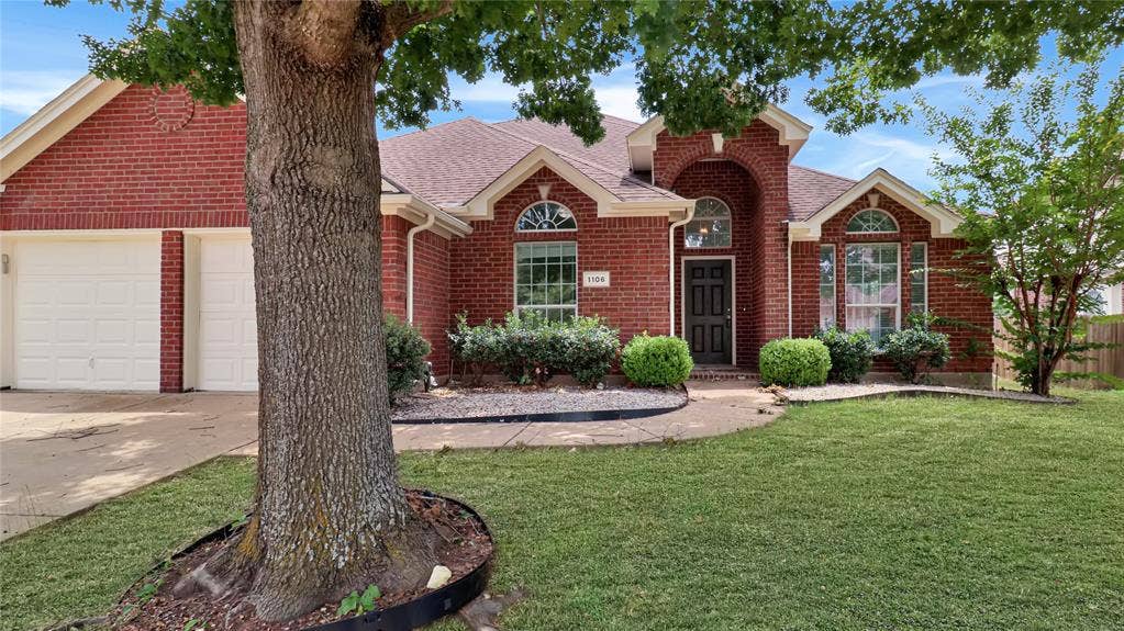 1106 Eastbrook, Glenn Heights, TX 75154