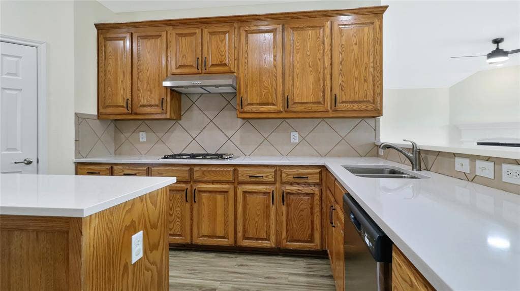 1106 Eastbrook, Glenn Heights, TX 75154
