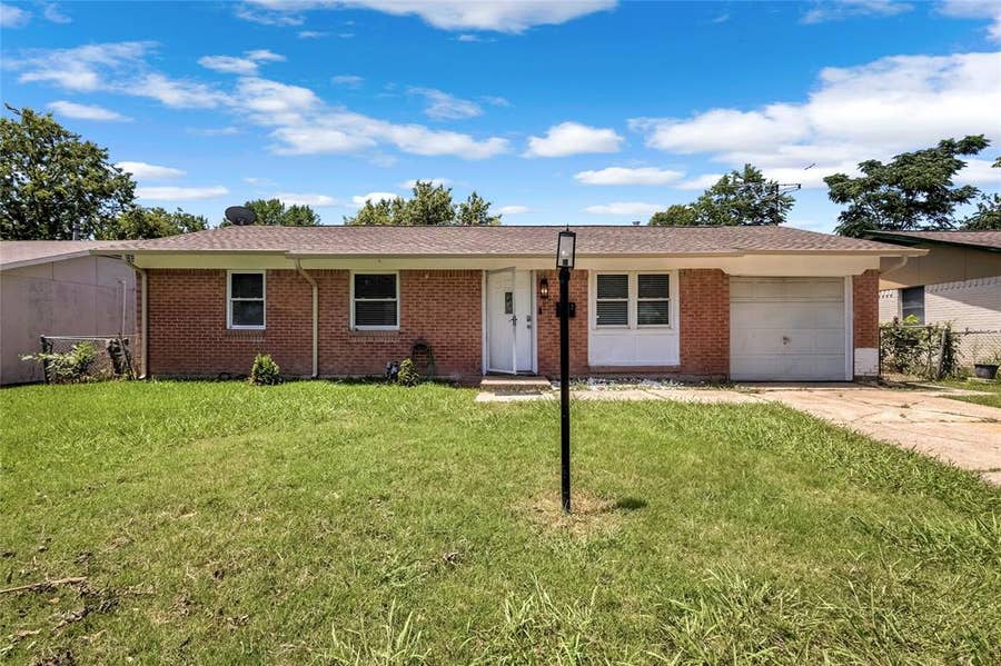 Property photo for 3525 Heath Lane, Mesquite, TX