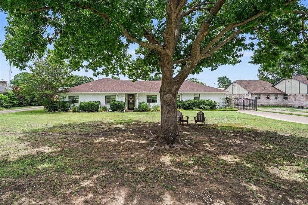 708 Summer Place, Murphy, TX 75094 708 Summer Place, sits back on the property. Lovely Shade tree in front.