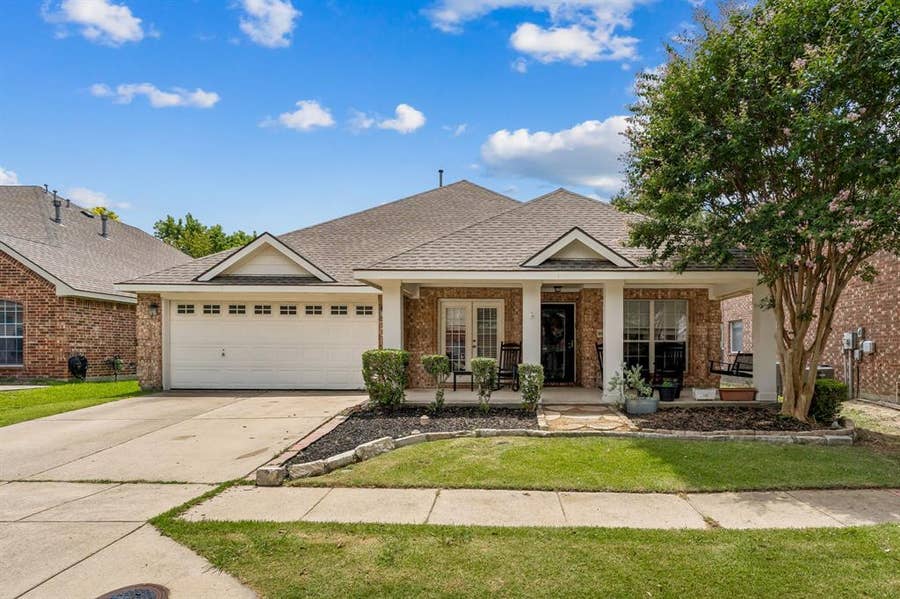 Property photo for 8013 Elk Mountain Trail, McKinney, TX