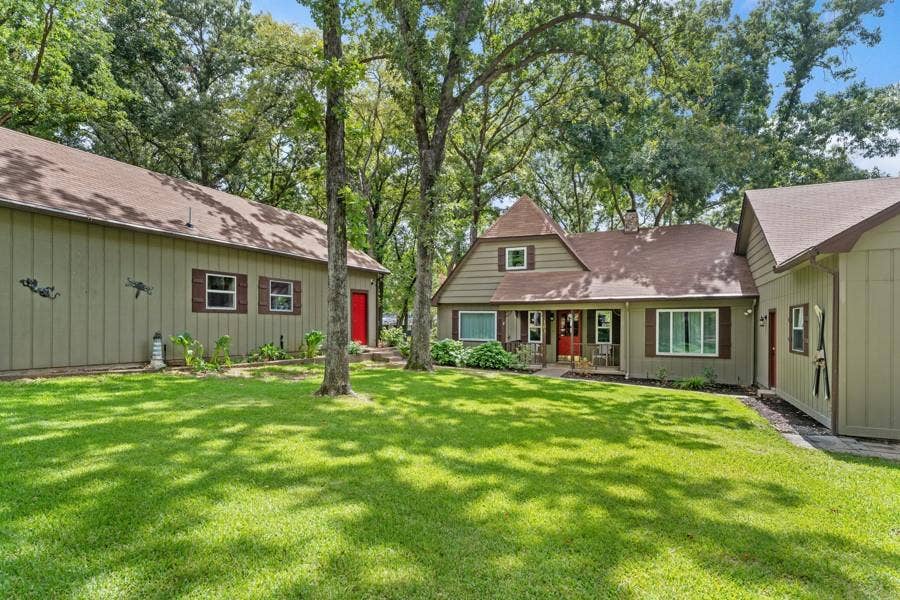 Property photo for 103 Deer Island Road, Mabank, TX