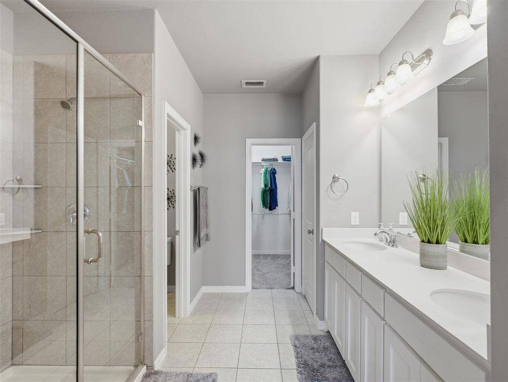 3915 Cascade Sky Drive, Arlington, TX 76005 3915 Cascade Sky Drive, Arlington, TX 76005