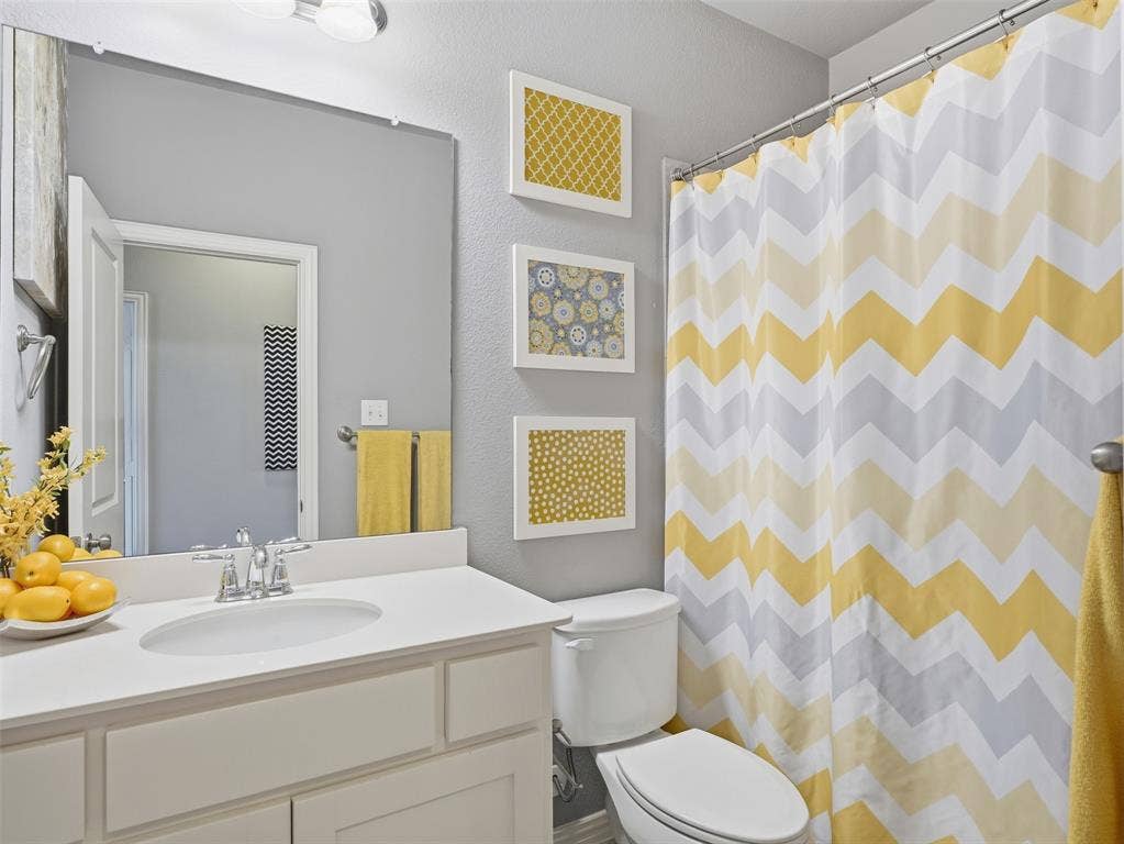 3915 Cascade Sky Drive, Arlington, TX 76005 3915 Cascade Sky Drive, Arlington, TX 76005