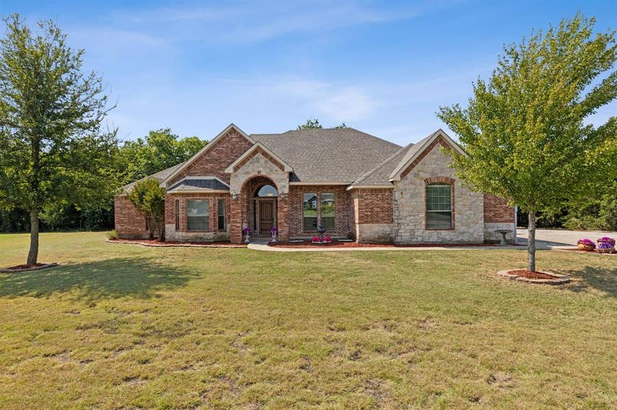 Property photo for 175 Pecan Hollow Circle, Anna, TX