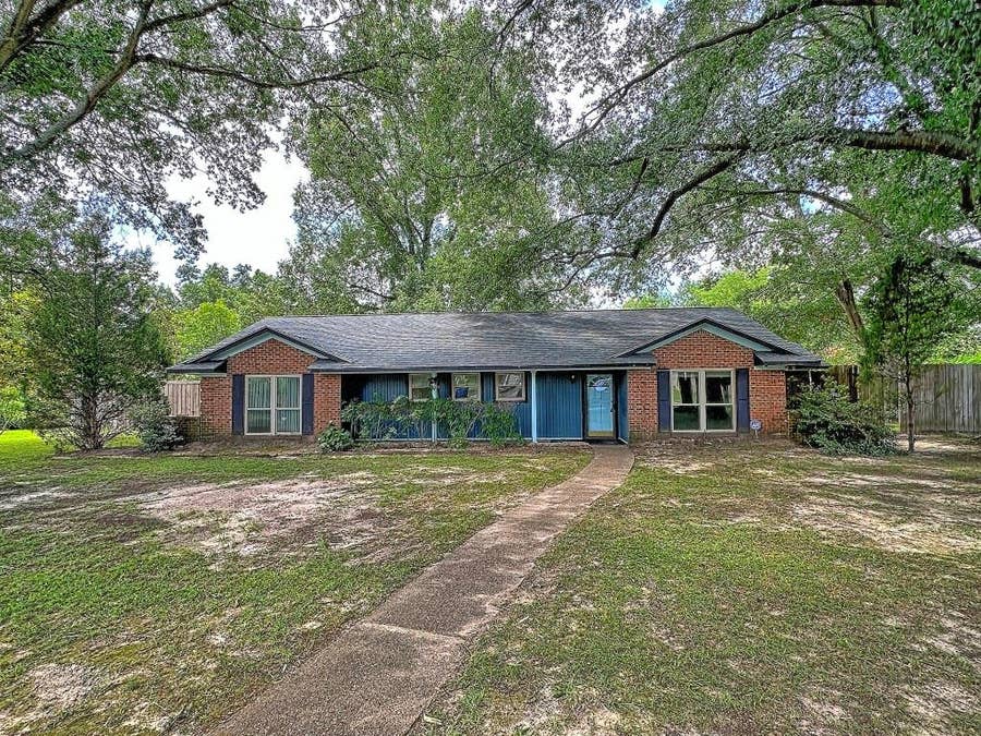 Property photo for 137 Penny Lane, Athens, TX