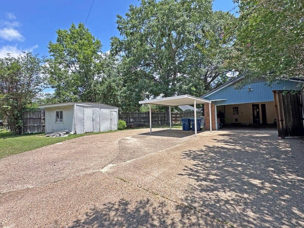 137 Penny Lane, Athens, TX 75751 137 Penny Lane, Athens, TX 75751