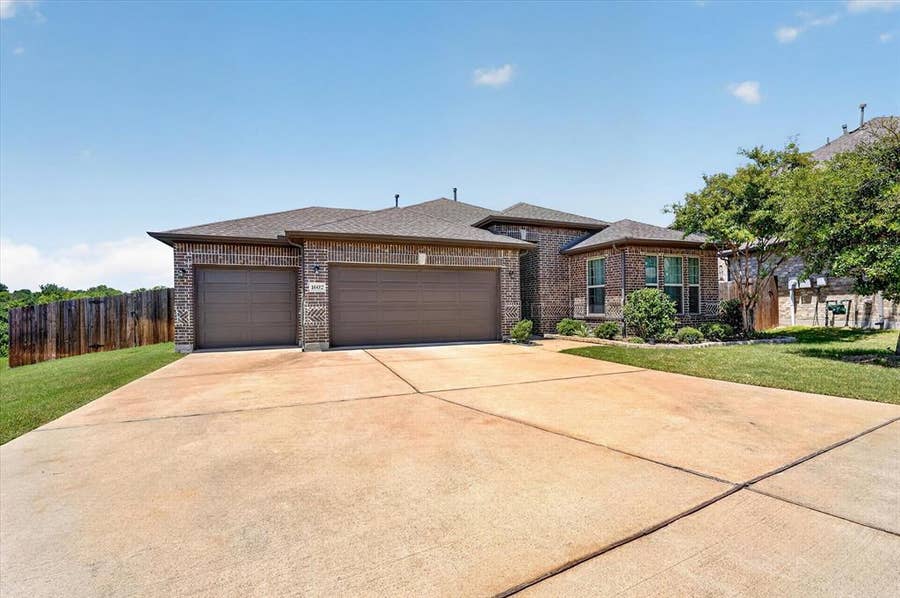 Property photo for 1602 Emerald Brook Drive, Wylie, TX