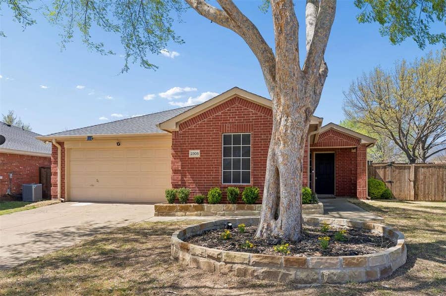 Property photo for 2305 Highridge Drive, McKinney, TX