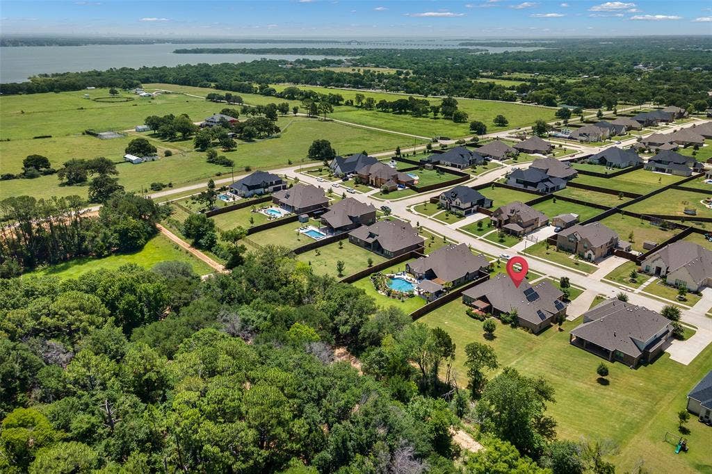 508 Ambergate Drive, Shady Shores, TX 76208 508 Ambergate Drive, Shady Shores, TX 76208