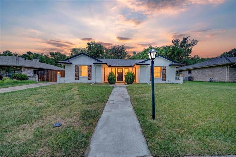 Property photo for 2720 Chadwick Drive, Plano, TX