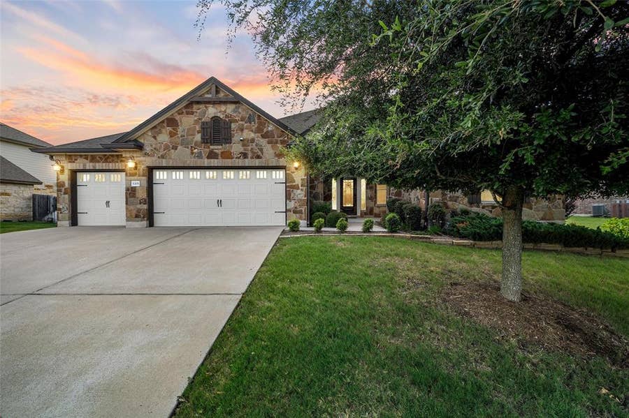 Property photo for 1201 Drummond Circle, Woodway, TX