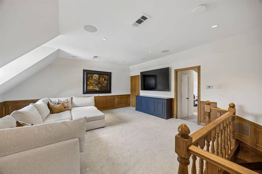 6829 Midcrest Drive, Dallas, TX 75254 Upstairs Game Room.