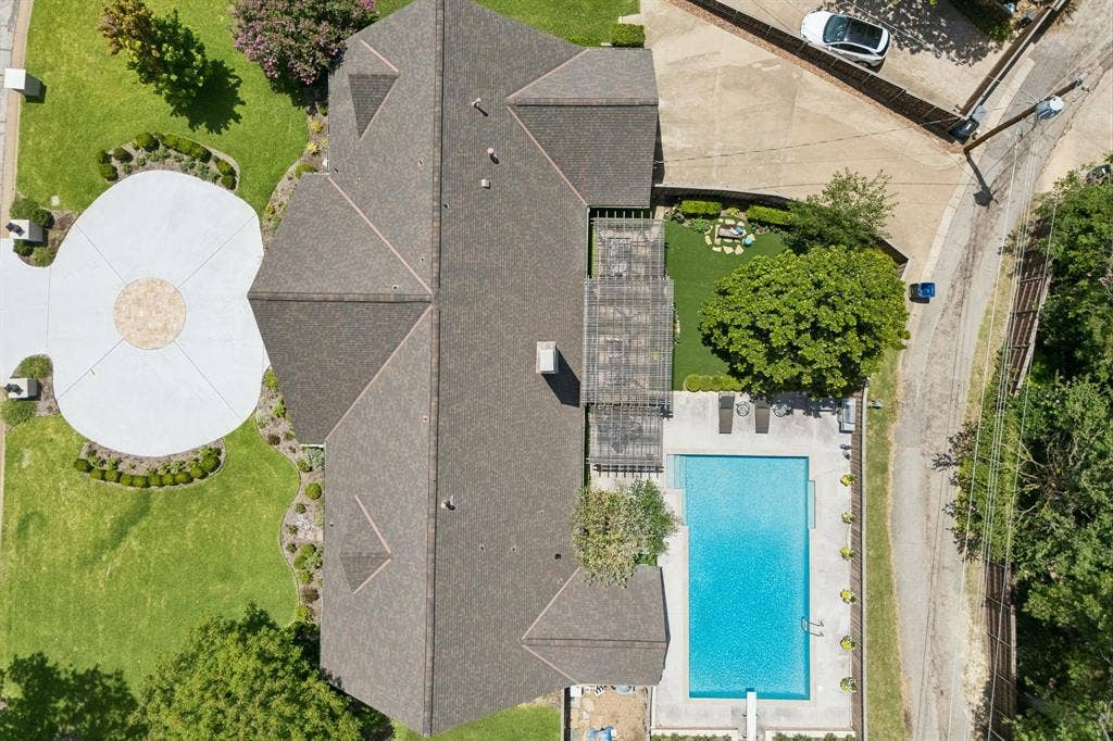 6829 Midcrest Drive, Dallas, TX 75254 6829 Midcrest Drive, Dallas, TX 75254