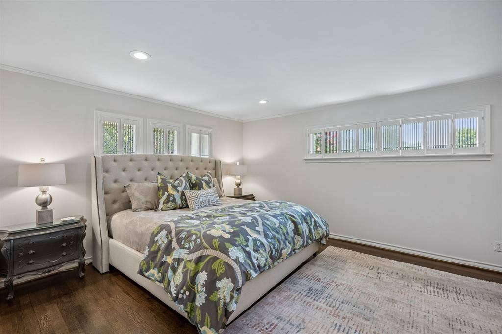6829 Midcrest Drive, Dallas, TX 75254 Bedroom 5 Split off the Kitchen with sitting area and ensuite bath, Perfect for Mother-in-Law Suite.