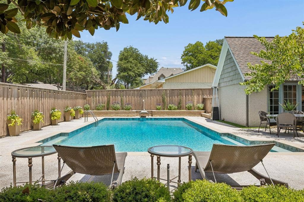 6829 Midcrest Drive, Dallas, TX 75254 Sparkling Diving Pool Resurfaced with new tile in 2025.