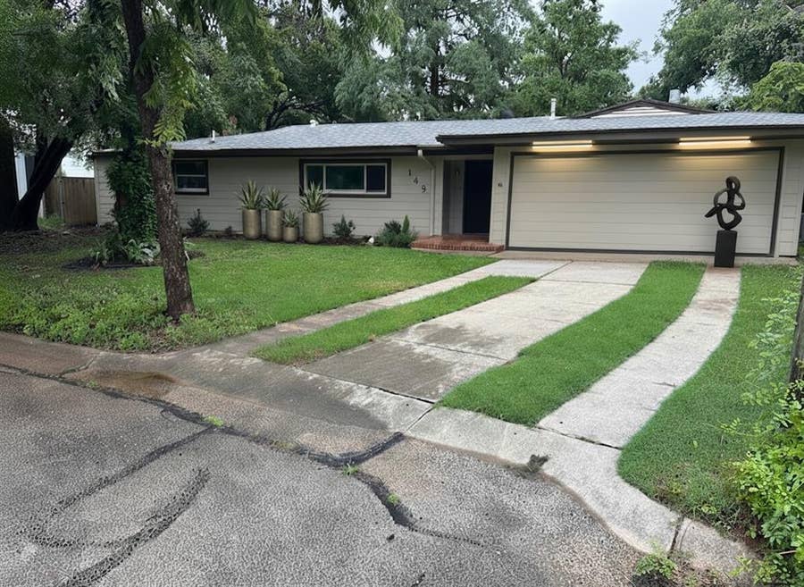 Property photo for 149 Parkwood Avenue, Arlington, TX