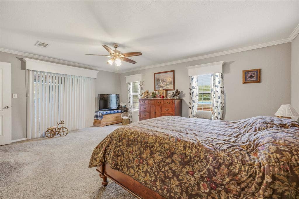 2914 Oak Court, Granbury, TX 76048 2914 Oak Court, Granbury, TX 76048