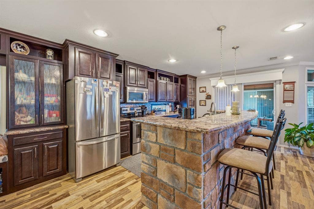 2914 Oak Court, Granbury, TX 76048 2914 Oak Court, Granbury, TX 76048