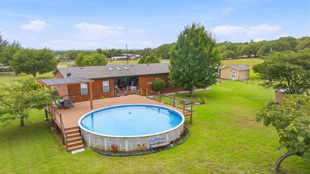 2914 Oak Court, Granbury, TX 76048 2914 Oak Court, Granbury, TX 76048