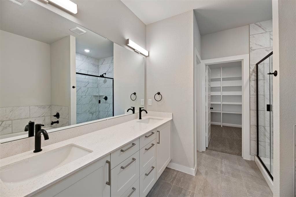 4407 Clovis Court, Midlothian, TX 76065 4407 Clovis Court, Midlothian, TX 76065
