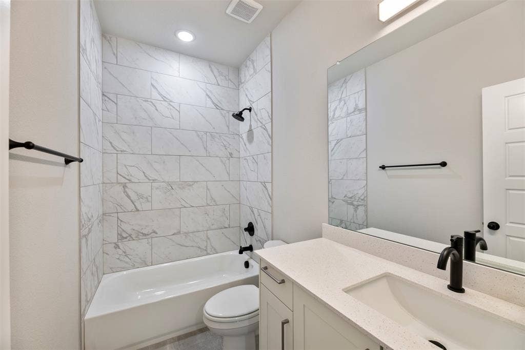 4407 Clovis Court, Midlothian, TX 76065 4407 Clovis Court, Midlothian, TX 76065