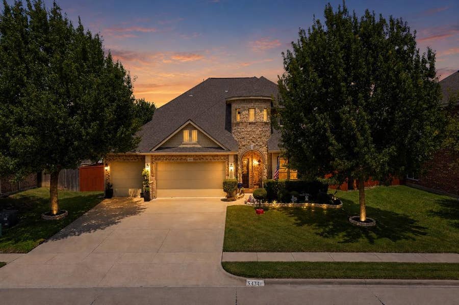 Property photo for 5434 Leander Way, Midlothian, TX