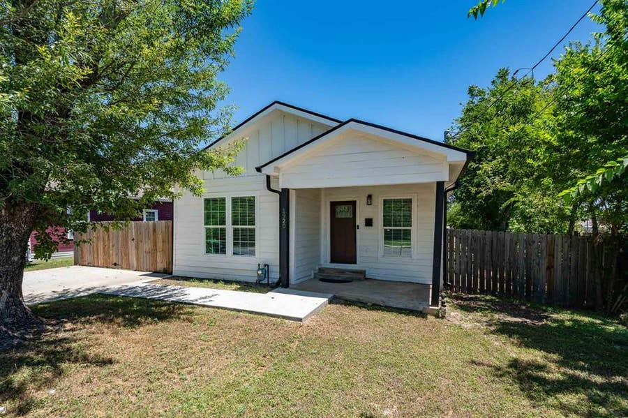 Property photo for 1920 S 18th Street, Waco, TX